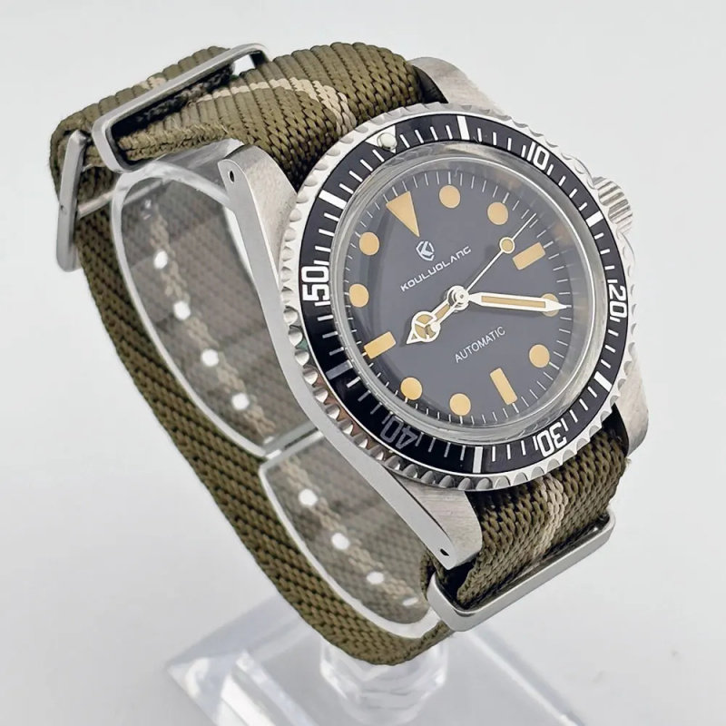 NH35 vintage 40mm sapphire gla - Tropic Strap Vintage 评论和价格