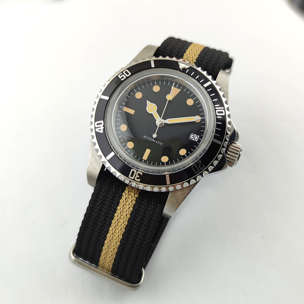 Vintage Diver Automatic Watch  - Tropic Strap Vintage 评论和价格