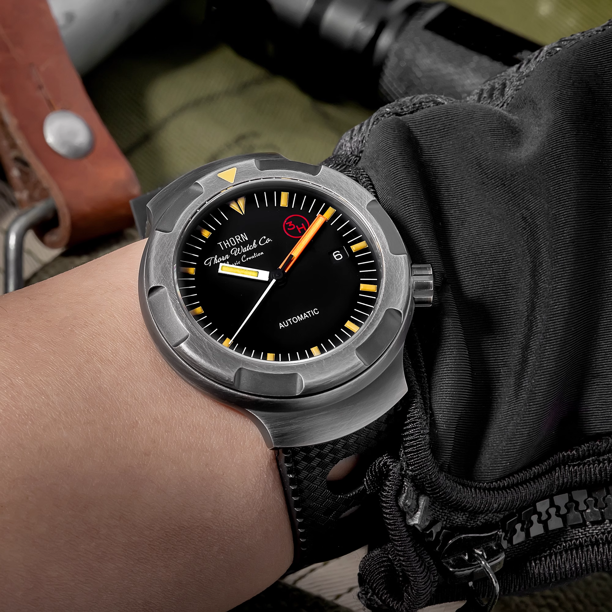 Thorn 42mm Men's Retro Titaniu - Rubber Strap Diver 评论和价格